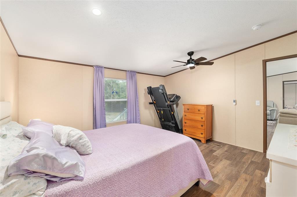 453 Old Hawthorne Road Hawthorne, FL 32640 - Photo 31 of 81