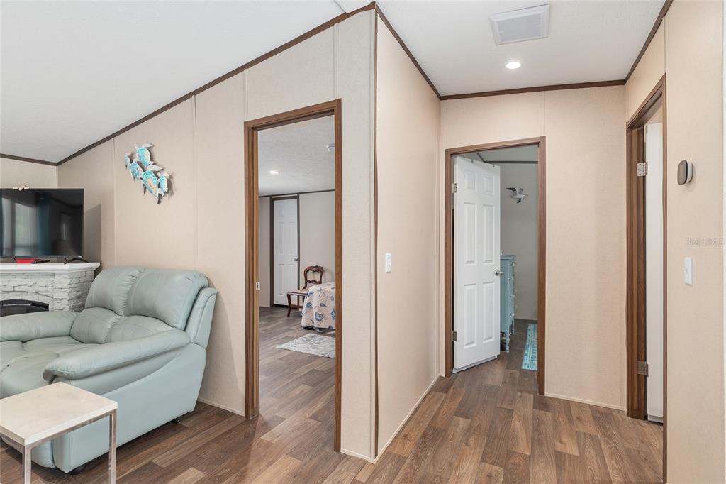 453 Old Hawthorne Road Hawthorne, FL 32640 - Photo 35 of 81