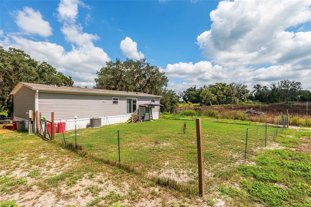 453 Old Hawthorne Road Hawthorne, FL 32640 - Photo 47 of 81