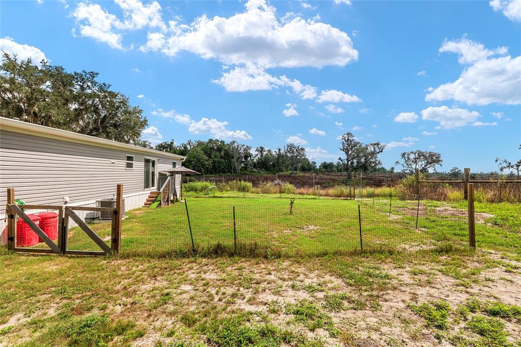 453 Old Hawthorne Road Hawthorne, FL 32640 - Photo 48 of 81