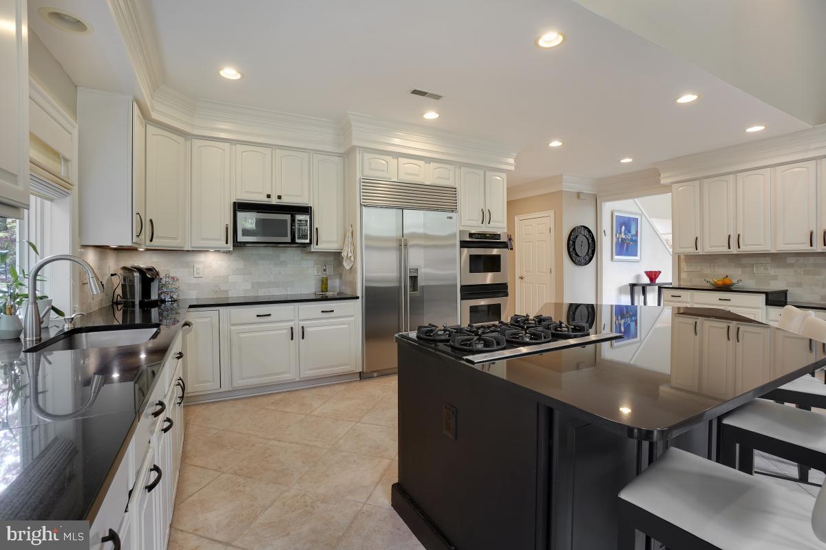 11316 Ridge Mist Terrace Potomac, MD 20854 - Photo 23 of 40