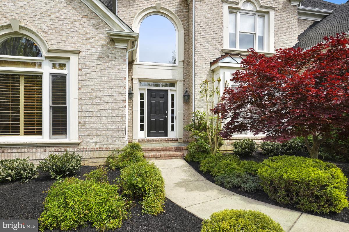 11316 Ridge Mist Terrace Potomac, MD 20854 - Photo 4 of 40