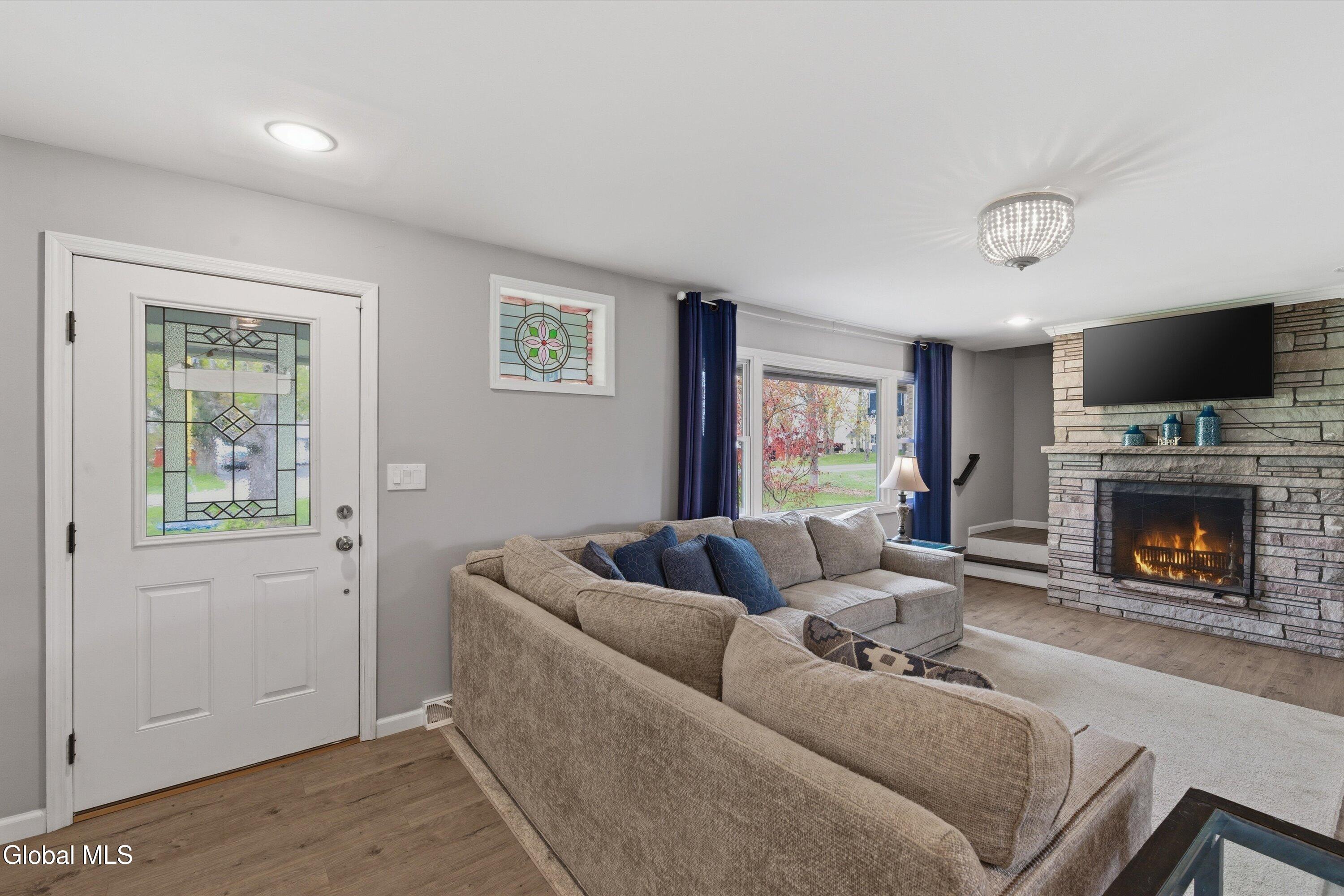 107 Ashdown Road Ballston, NY 12019 - Photo 3 of 31 12-107 Ashdown Rd-12
