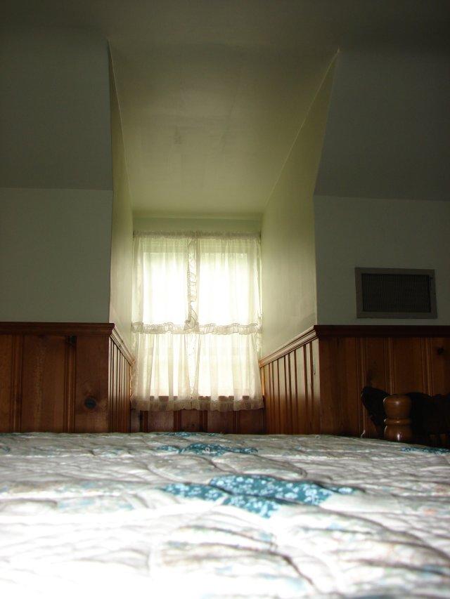 2330 York Road Southwest Roanoke, VA 24015 - Photo 14 of 32 Bedroom 3