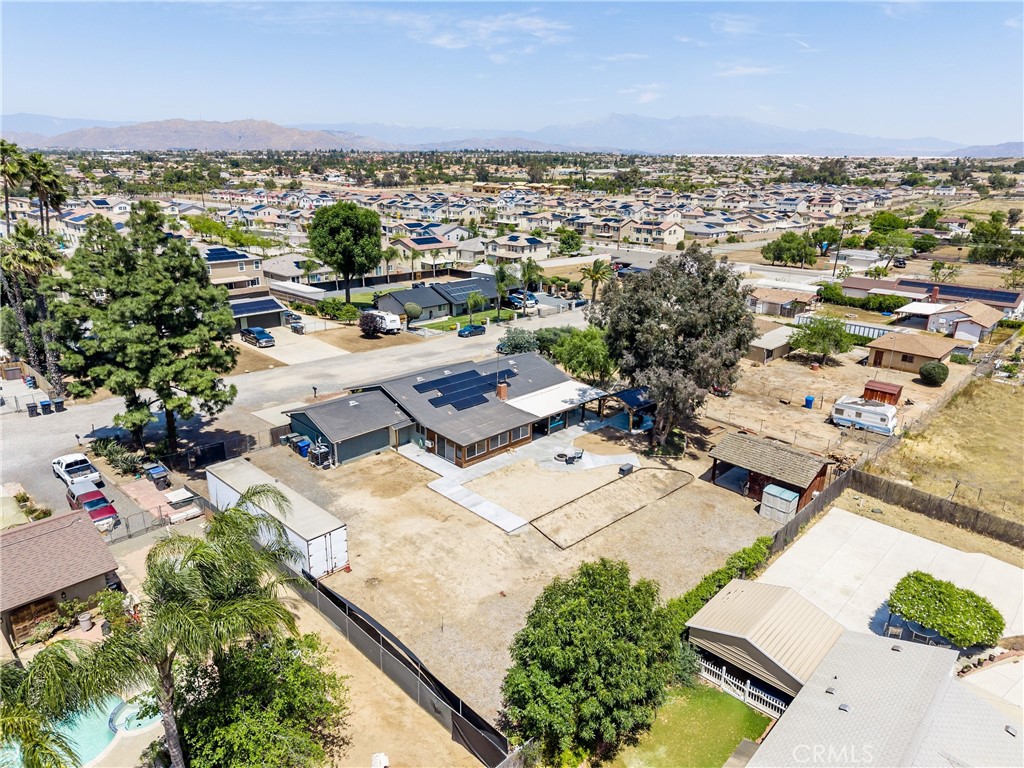 18915 Doving Lane Riverside, CA 92508 - Photo 4 of 59