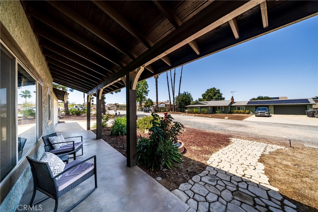 18915 Doving Lane Riverside, CA 92508 - Photo 5 of 59