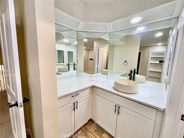 $559,000 | 38194 Oaktree Loop, Murrieta, CA 92562