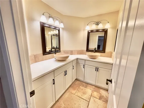 $559,000 | 38194 Oaktree Loop, Murrieta, CA 92562