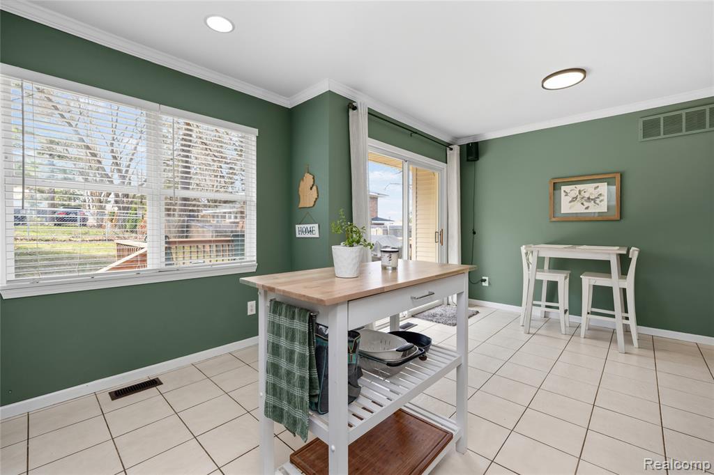 1501 Miller Road Lake Orion, MI 48362 - Photo 20 of 81 Gallery Image 20