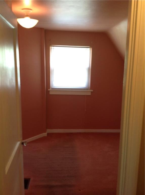 928 Braddock Road Pittsburgh, PA 15221 - Photo 17 of 24 Bedroom 2.