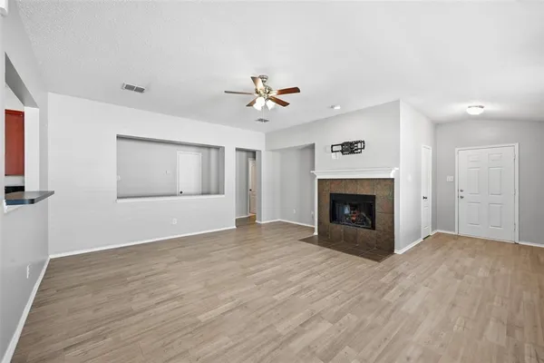 $2,200 | 1665 Crown Point Drive, Little Elm, TX 75036