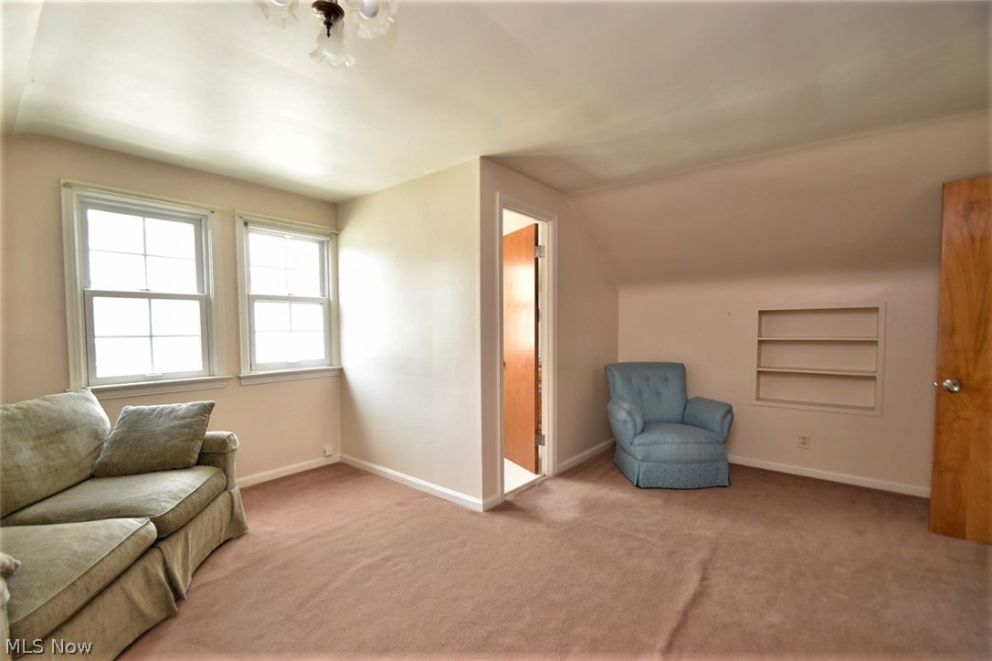 1651 Harwich Road Cleveland, OH 44124 - Photo 23 of 33