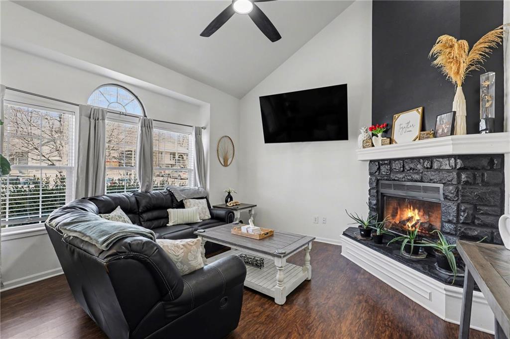 20515 West 220th Terrace Spring Hill, KS 66083 - Photo 3 of 22