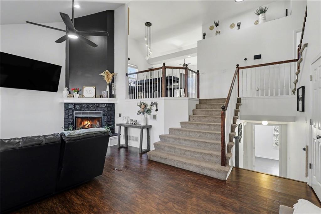 20515 West 220th Terrace Spring Hill, KS 66083 - Photo 4 of 22