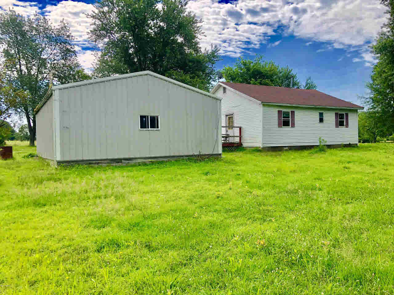 2279 South Thompsonville Road Thompsonville, IL 62890 - Photo 4 of 12