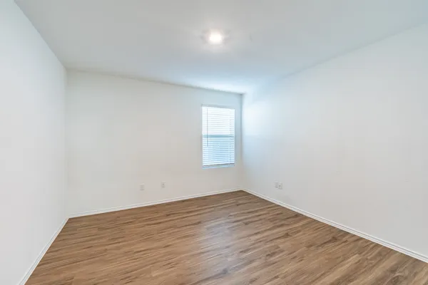 $2,050 | 322 Arnage Drive, Hutto, TX 78634