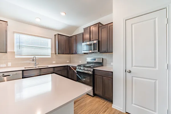 $2,050 | 322 Arnage Drive, Hutto, TX 78634