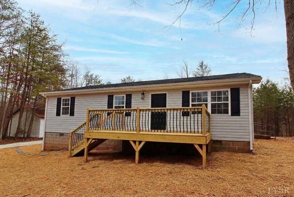 1740 Watt Abbitt Road Appomattox, VA 24522 - Photo 2 of 30