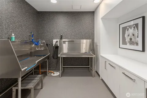 $1,299,950 | 121 Stewart Street, Unit 2501, Seattle, WA 98101