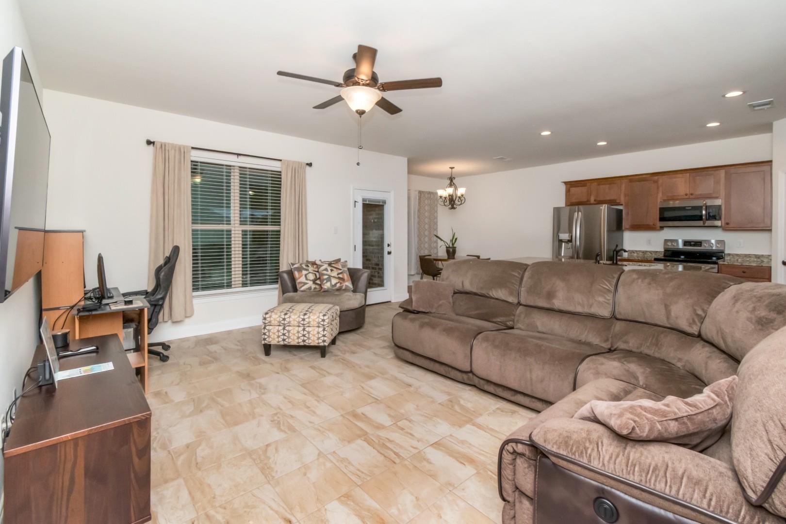10714 Brodick Loop Daphne, AL 36527 - Photo 11 of 26 Living Room