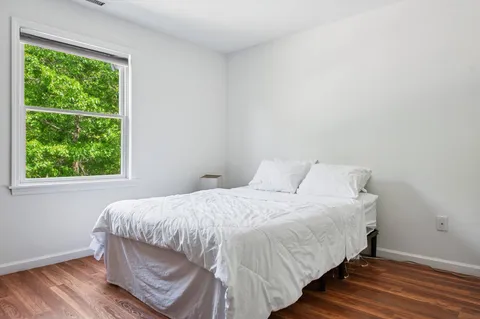 $2,900,000 | 484 North Magee Street, Southampton, NY 11968