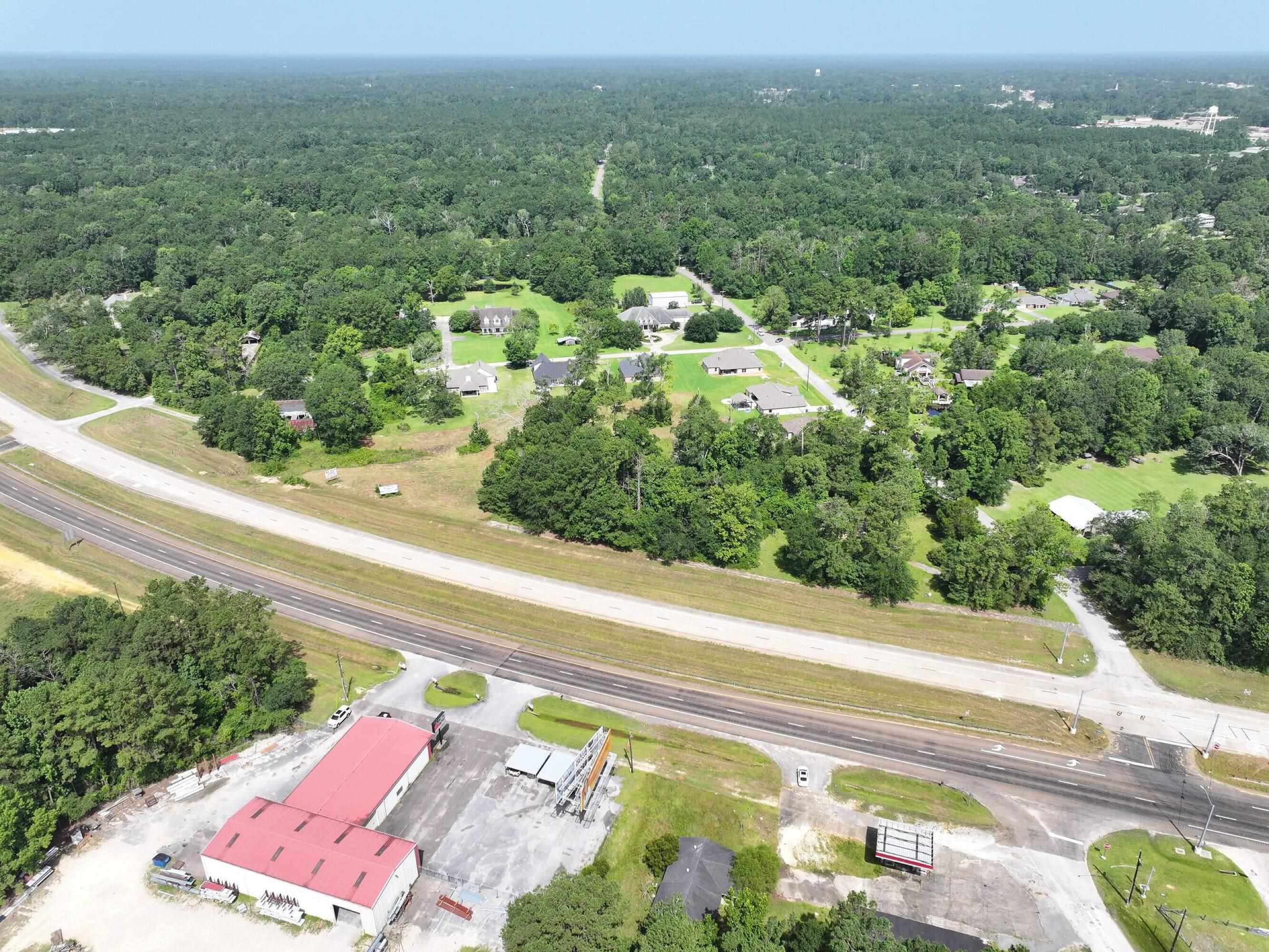 1375 Gentry Road Silsbee, TX 77656 - Photo 3 of 5