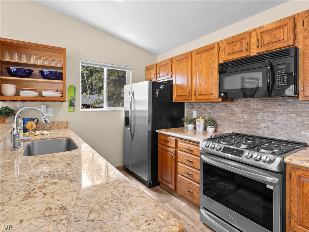 948 Harold Drive, Unit 4 Incline Village, NV 89451 - Photo 7 of 32