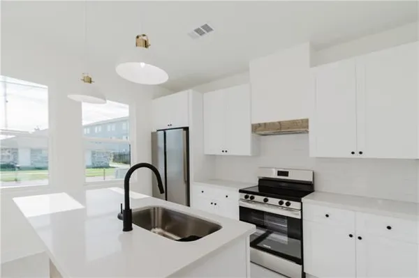 $409,900 | 3410-12 Montesquieu Street, Chalmette, LA 70043