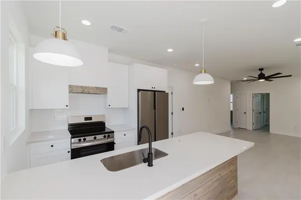 $409,900 | 3410-12 Montesquieu Street, Chalmette, LA 70043