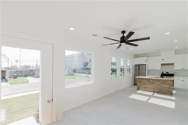 $409,900 | 3410-12 Montesquieu Street, Chalmette, LA 70043