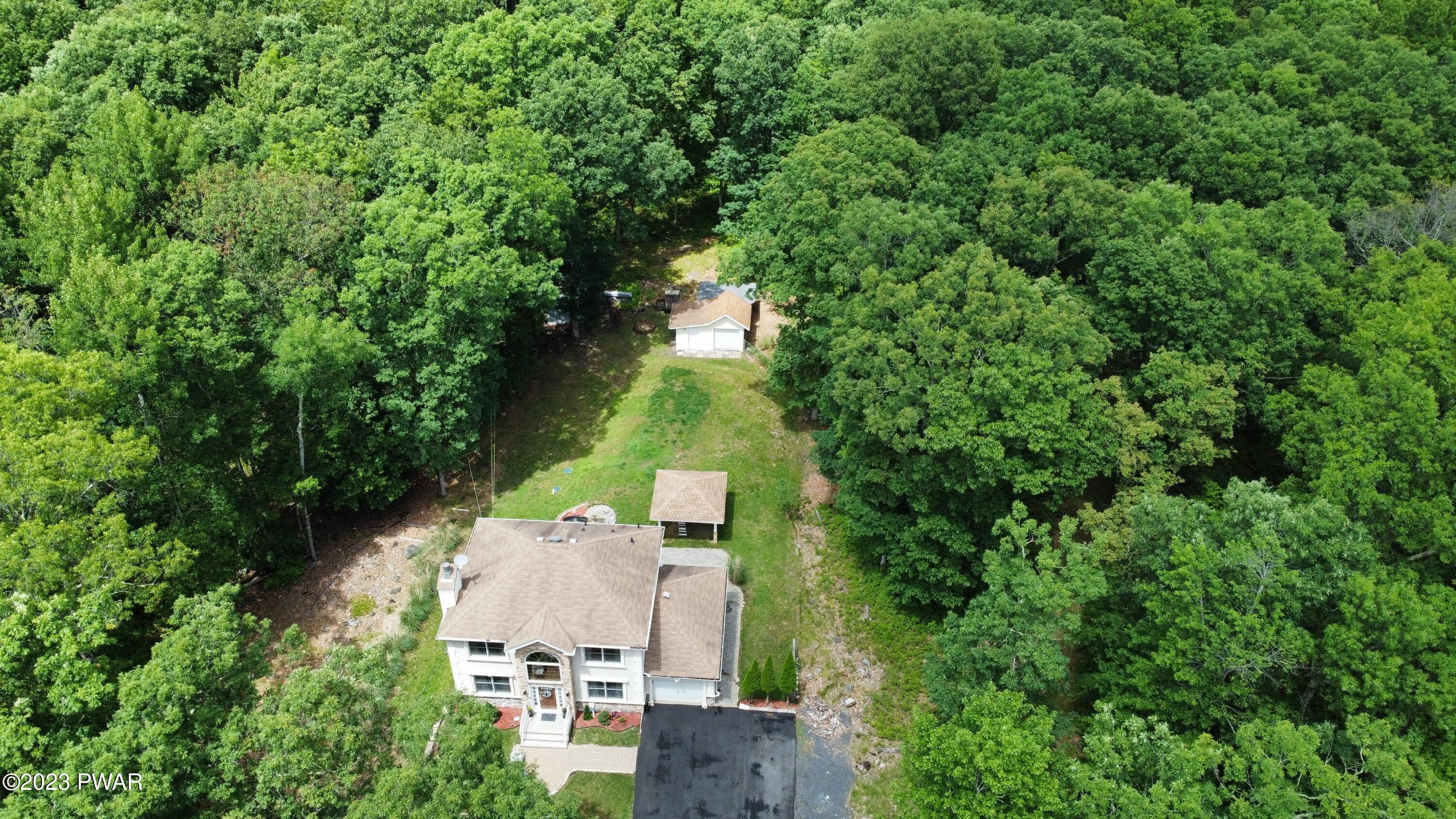 1529 Deer Run East Bushkill, PA 18324 - Photo 52 of 54