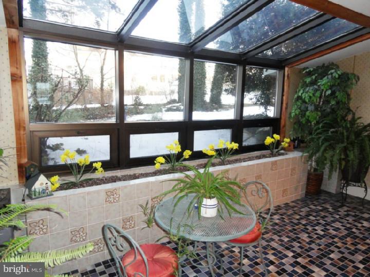 307 Hamilton Road Glassboro, NJ 08028 - Photo 17 of 22 Atrium