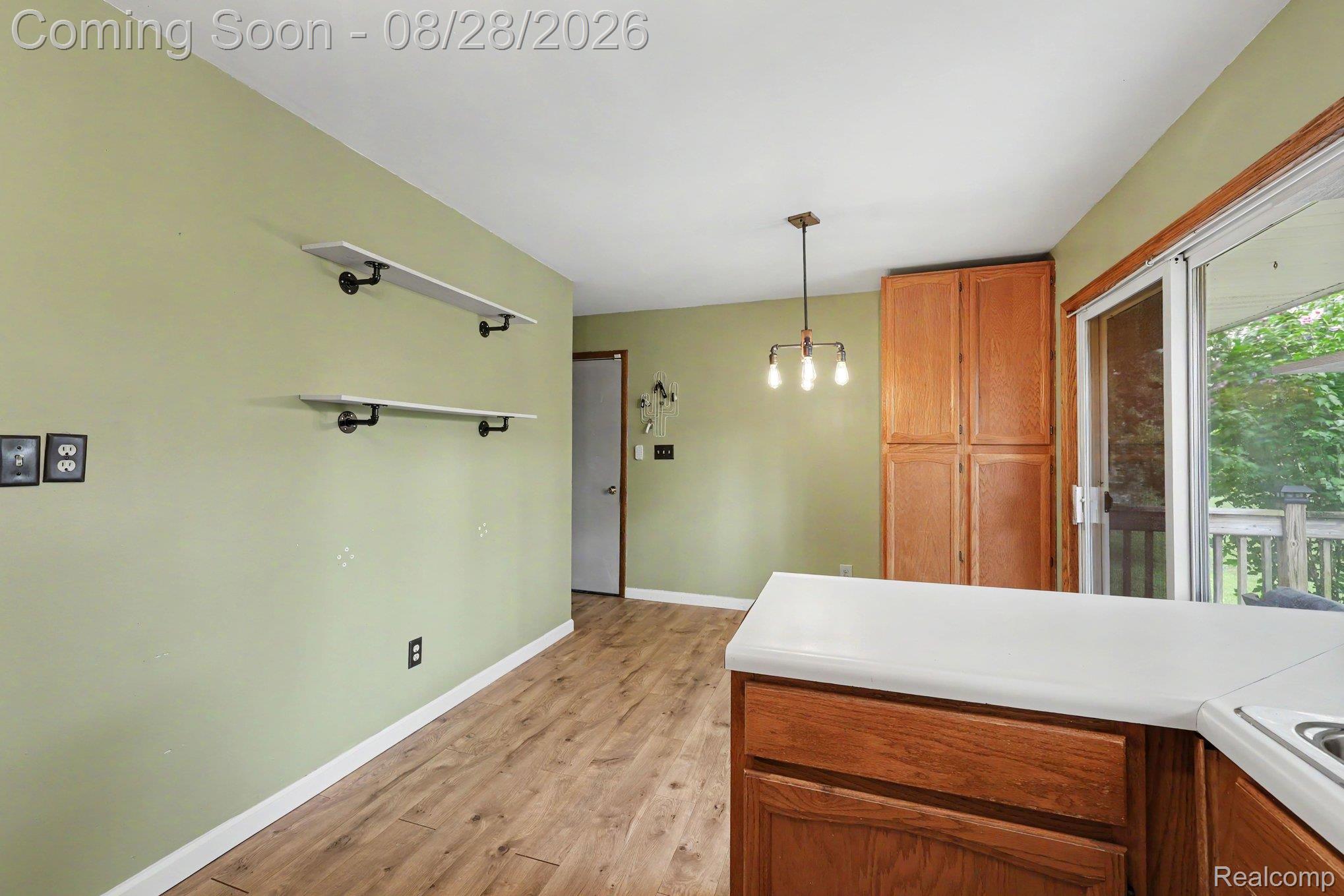 3376 Chalice Road Lake Orion, MI 48359 - Photo 6 of 31 007_file_1476.jpg
