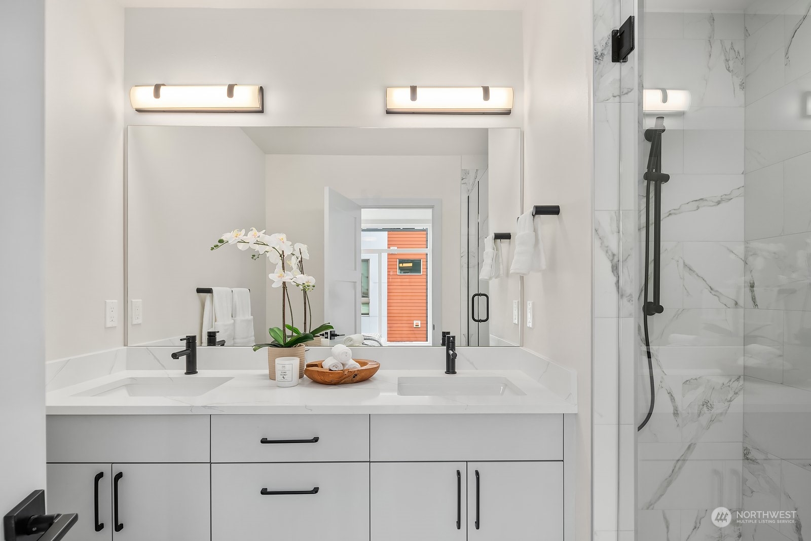 730 North Allen Place Seattle, WA 98103 - Photo 14 of 22 Gallery Image 14