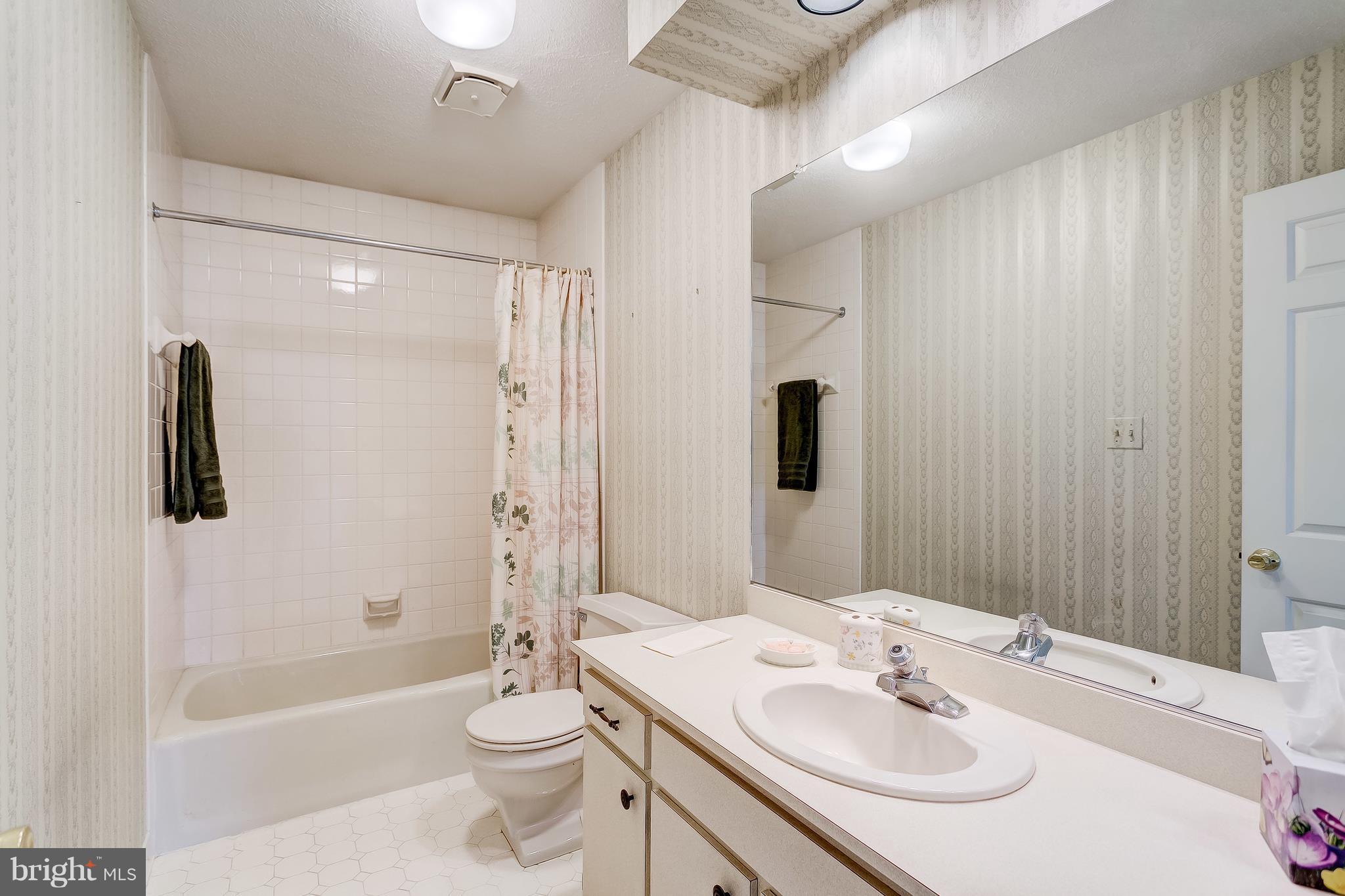 2400 Perring Woods Road Baltimore, MD 21234 - Photo 13 of 30 Upper Level Full Bath