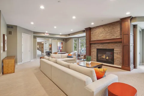 $499,900 | 555 Oak Ridge Place, Unit 150, Hopkins, MN 55305