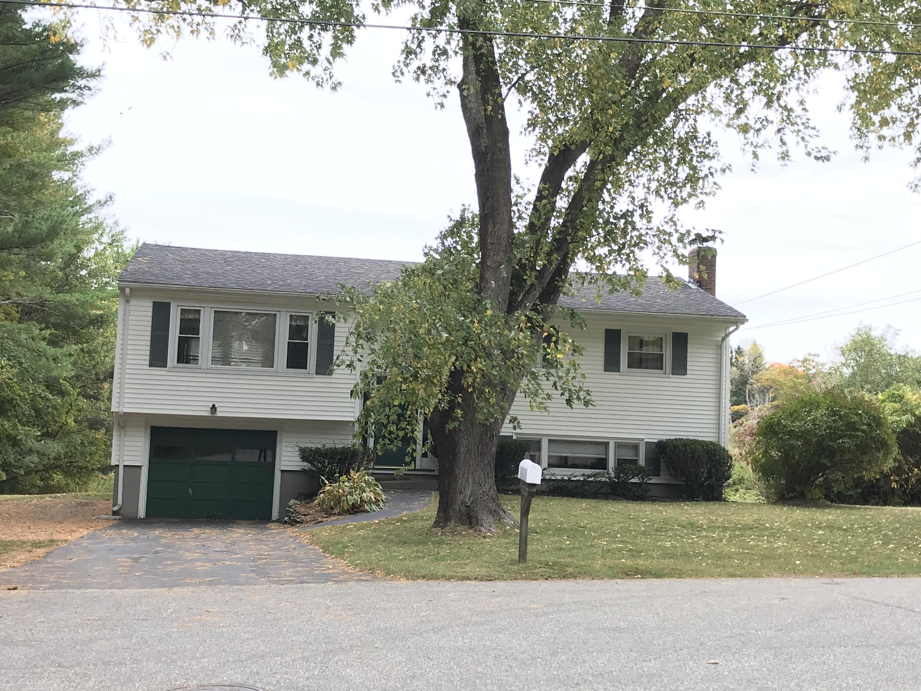 25 Ridge Road Cape Elizabeth, ME 04107 - Photo 1 of 26 A034DA3E-5393-4492-A95A-FE073857C2AC