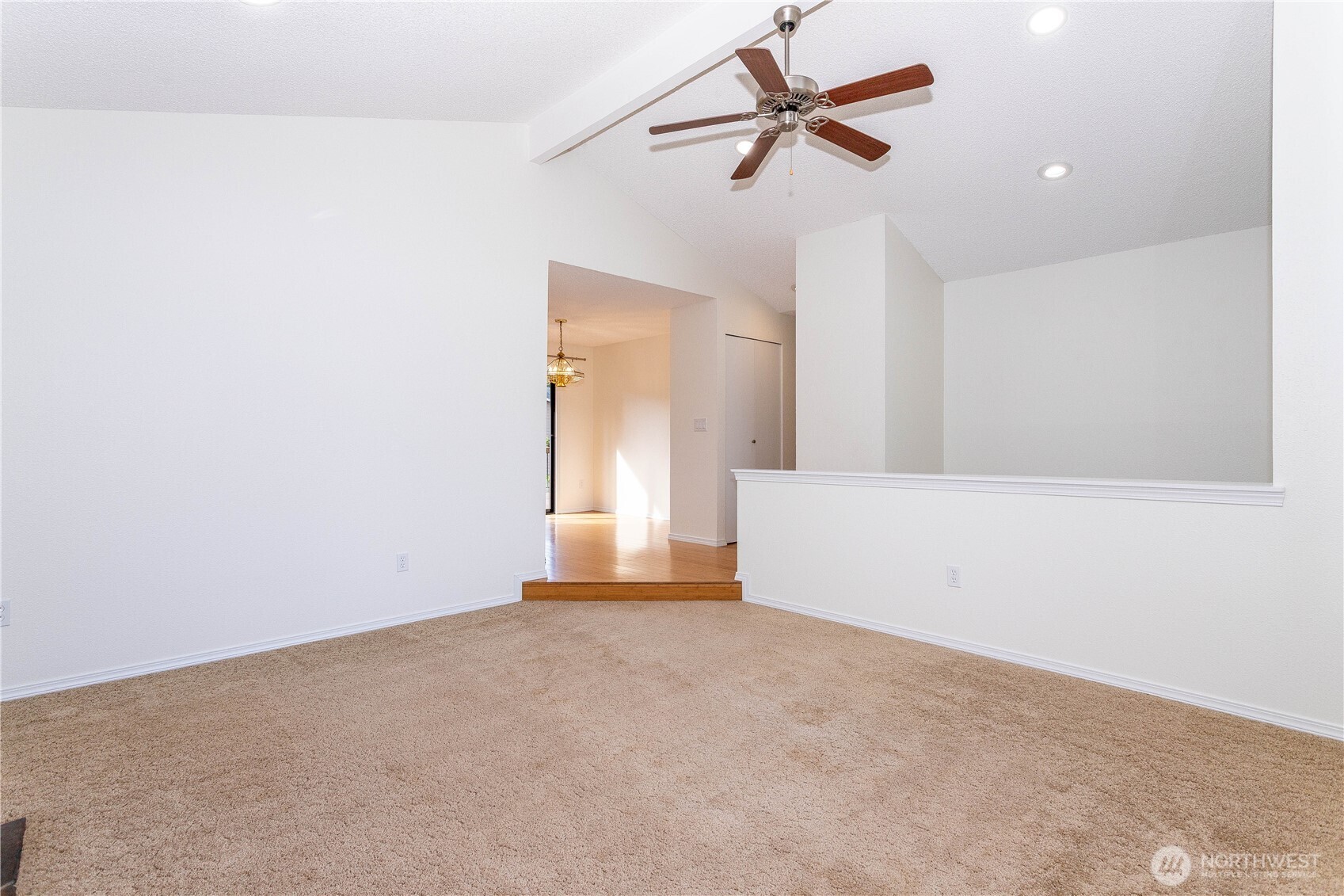 3327 Southeast 17th Street Renton, WA 98058 - Photo 8 of 38 Gallery Image 8
