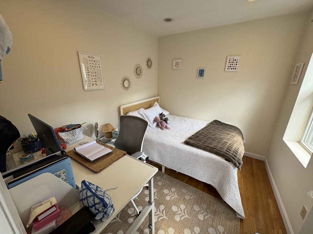 205 Endicott Street, Unit 4 Boston, MA 02113 - Photo 8 of 11