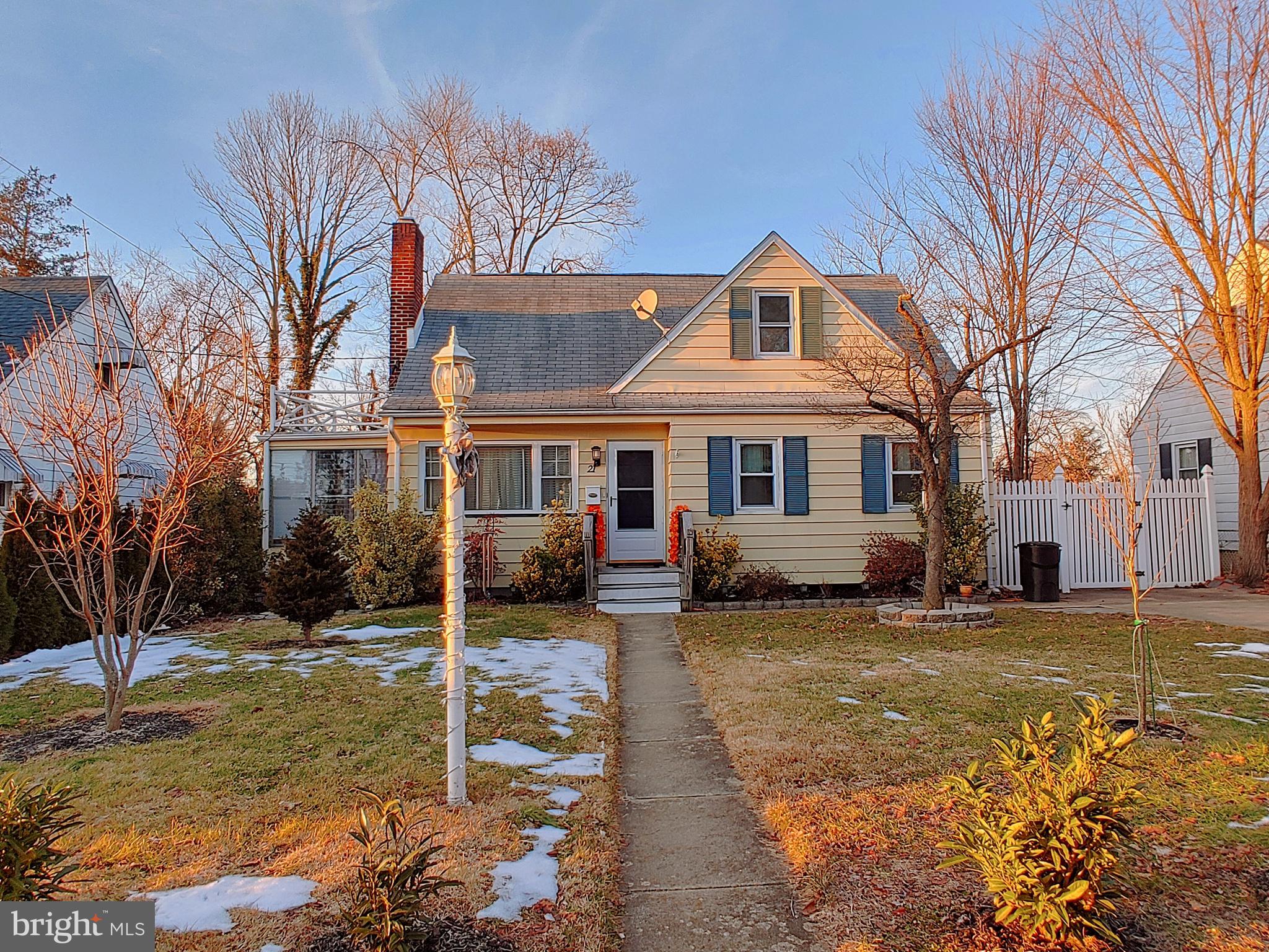 21 Ridgley Street Mount Holly, NJ 08060 - Photo 1 of 17