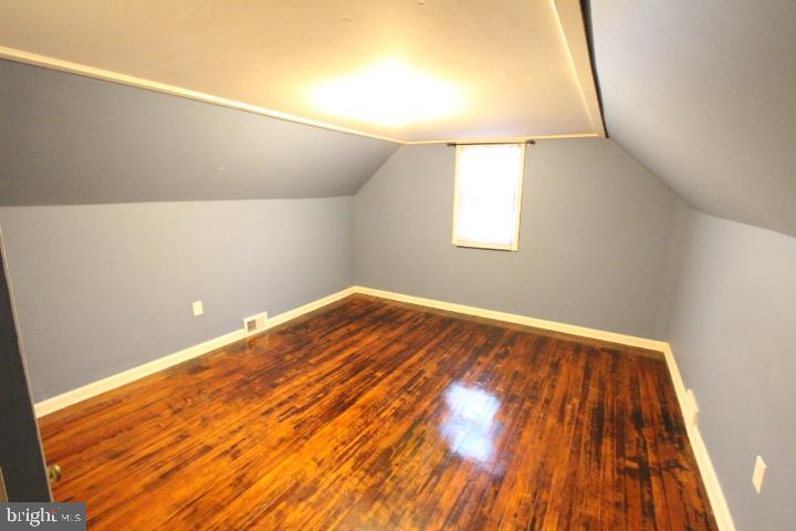 21 Ridgley Street Mount Holly, NJ 08060 - Photo 10 of 17
