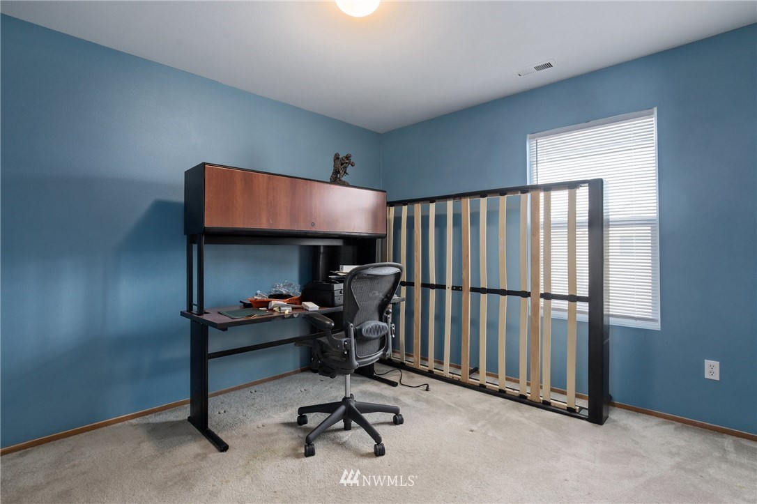 2276 Wallace Loop DuPont, WA 98327 - Photo 11 of 26