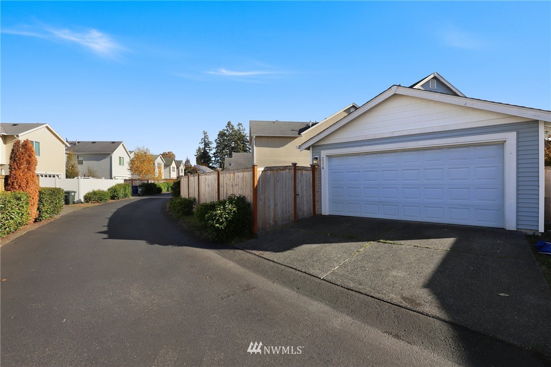 2276 Wallace Loop DuPont, WA 98327 - Photo 23 of 26