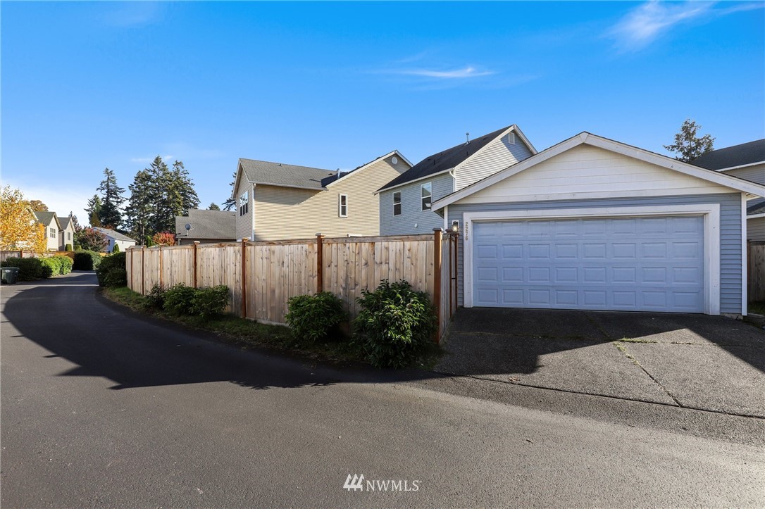 2276 Wallace Loop DuPont, WA 98327 - Photo 24 of 26