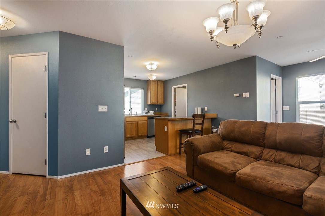 2276 Wallace Loop DuPont, WA 98327 - Photo 5 of 26