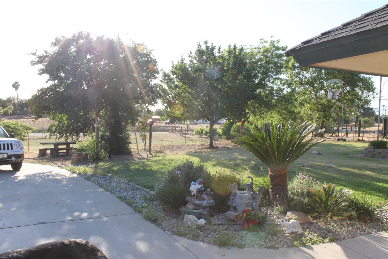 19691 Claremont Road Madera, CA 93638 - Photo 2 of 30 Gallery Image 2