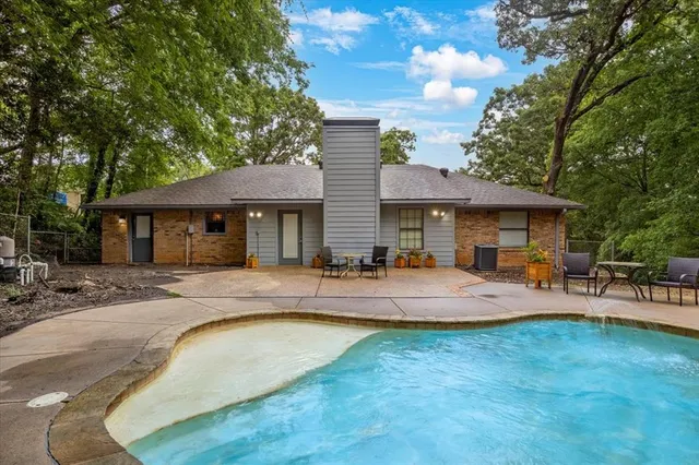 $289,000 | 201 Farm To Market 2911, Big Sandy, TX 75755