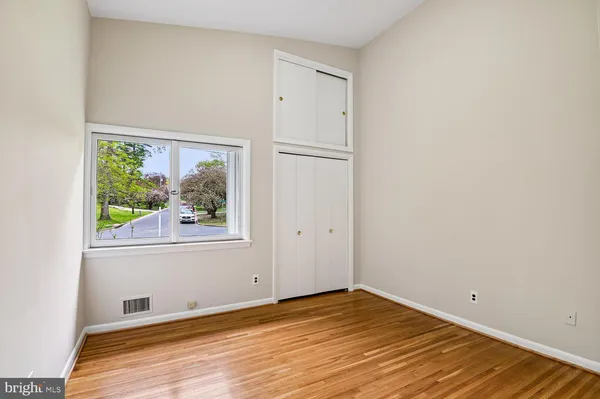 a view of empty room with window