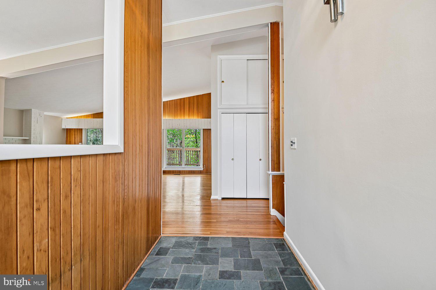 10316 Burnt Ember Drive Silver Spring, MD 20903 - Photo 8 of 56 Foyer