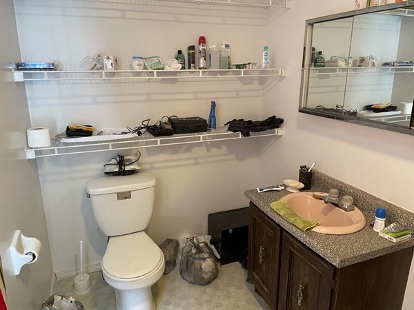 22 Loring Street Springfield, MA 01105 - Photo 13 of 40
